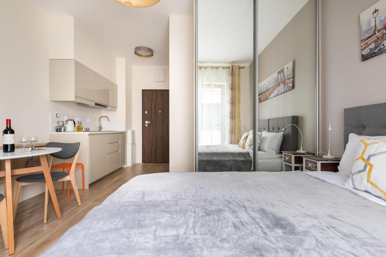 Pawia 51 - Comfort Studio By Noclegi Renters Varšava Exteriér fotografie